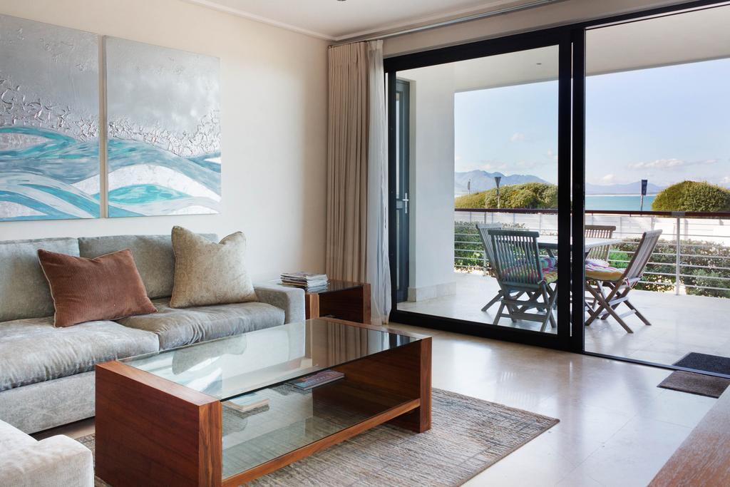 74 On Marine Apartment Hermanus Cameră foto